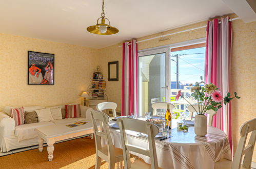 Foto 4 - Appartamento con 2 camere da letto a Quiberon con piscina e vista mare