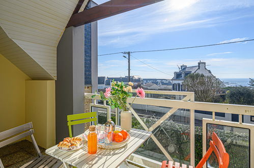 Foto 3 - Appartamento con 2 camere da letto a Quiberon con piscina e vista mare