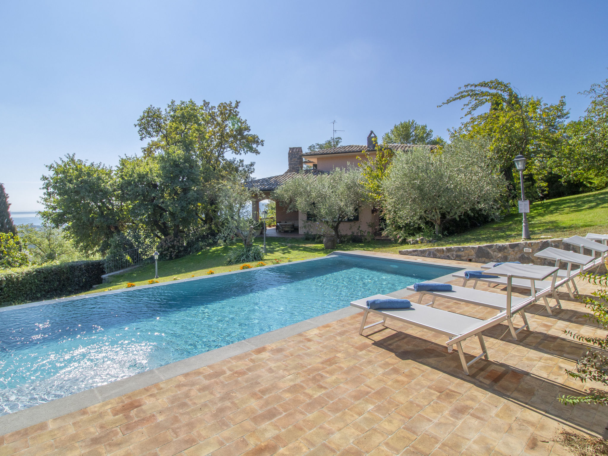 Photo 33 - Maison de 4 chambres à San Lorenzo Nuovo avec piscine privée et jardin