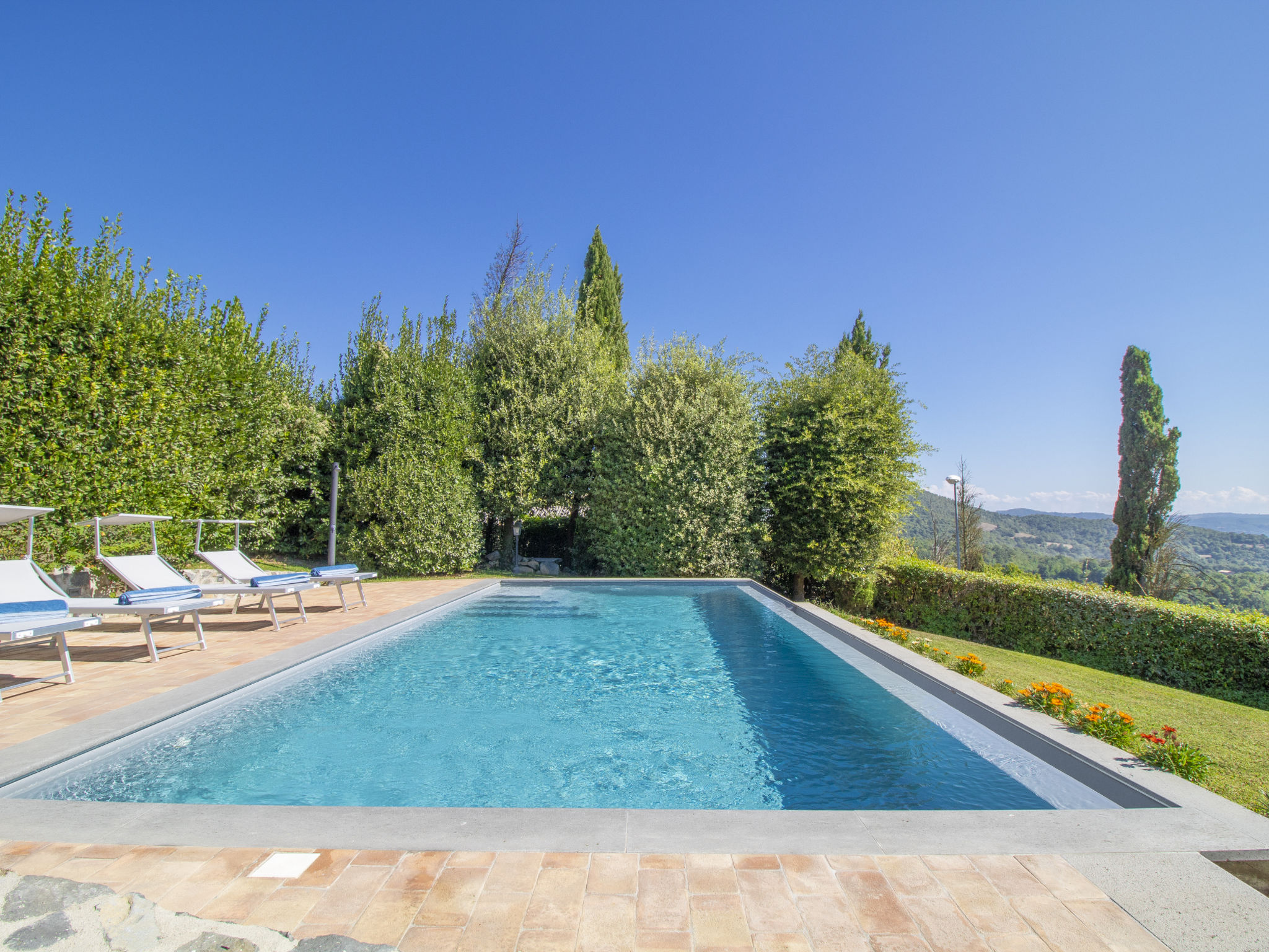 Foto 4 - Casa con 4 camere da letto a San Lorenzo Nuovo con piscina privata e giardino