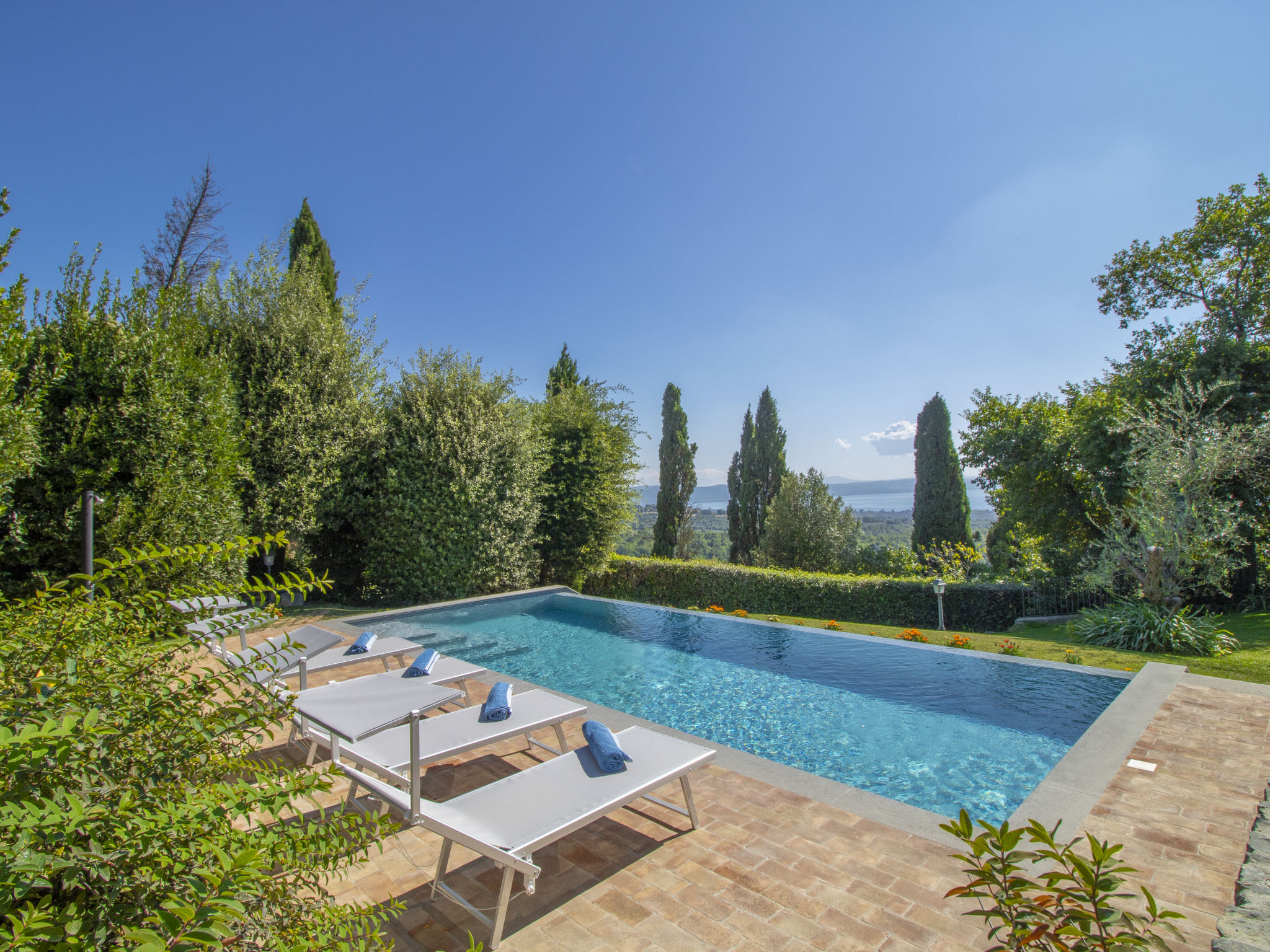 Foto 2 - Casa de 4 habitaciones en San Lorenzo Nuovo con piscina privada y jardín
