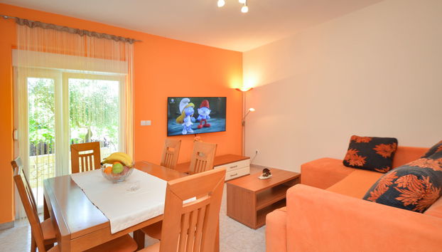 Casa de 5 quartos em Tribunj com piscina privada e jardim - Foto 3