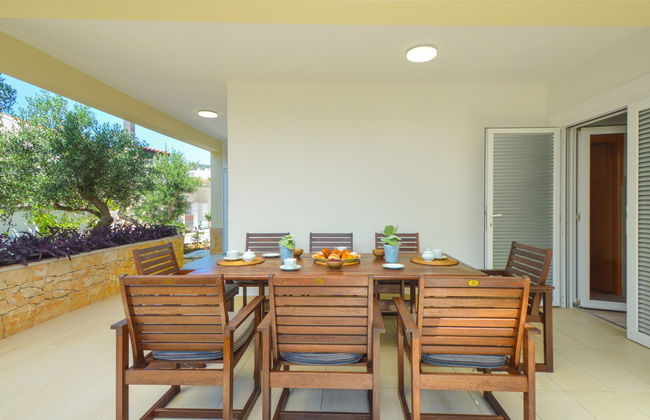 Casa de 5 quartos em Tribunj com piscina privada e jardim - Foto 14