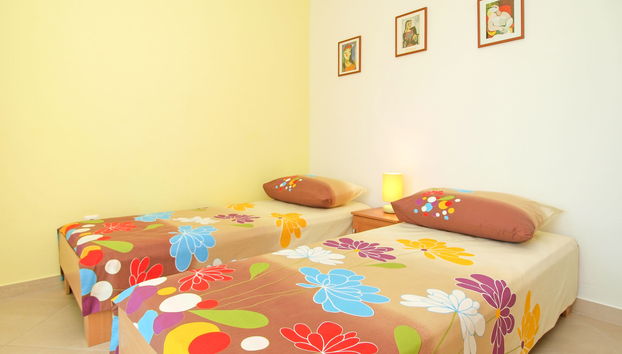 Casa de 5 quartos em Tribunj com piscina privada e jardim - Foto 4