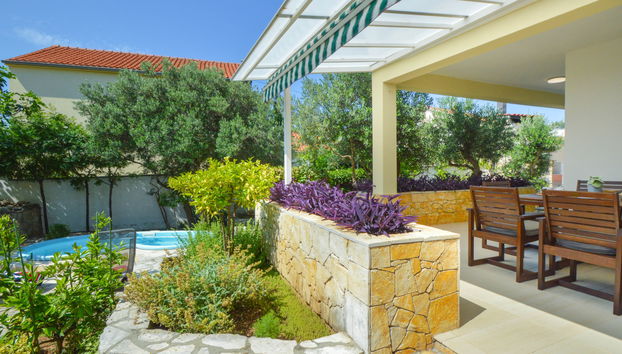 Casa de 5 quartos em Tribunj com piscina privada e jardim - Foto 5