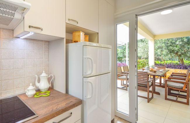 Casa de 5 quartos em Tribunj com piscina privada e jardim - Foto 10