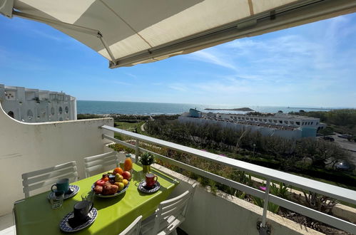 Photo 1 - 1 bedroom Apartment in La Grande-Motte with terrace and sea view