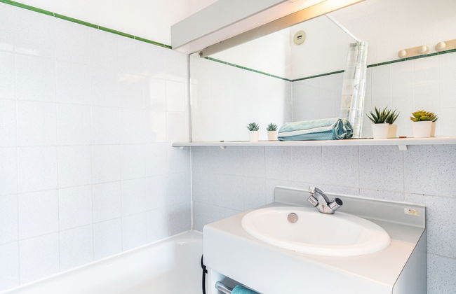 Apartamento de 2 quartos em Le Grau-du-Roi com piscina e terraço - Foto 16
