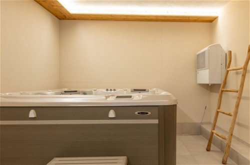 Foto 21 - Apartamento de 3 habitaciones en Saas-Almagell con sauna y bañera de hidromasaje