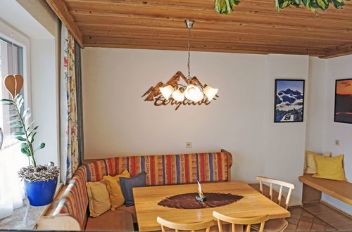 Photo 10 - 3 bedroom Apartment in Sankt Leonhard im Pitztal with garden and sauna