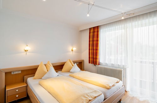 Foto 22 - Apartment mit 4 Schlafzimmern in Hollersbach im Pinzgau mit blick auf die berge