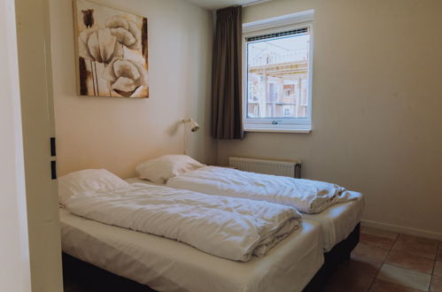 Foto 14 - Appartamento con 4 camere da letto a Uitgeest con terrazza