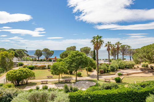 Foto 2 - Apartment mit 2 Schlafzimmern in Roquebrune-sur-Argens mit schwimmbad und blick aufs meer