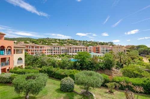 Foto 17 - Apartment mit 2 Schlafzimmern in Roquebrune-sur-Argens mit schwimmbad und blick aufs meer