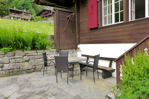 Foto 32 - Casa de 6 quartos em Lauterbrunnen com jardim e vista para a montanha