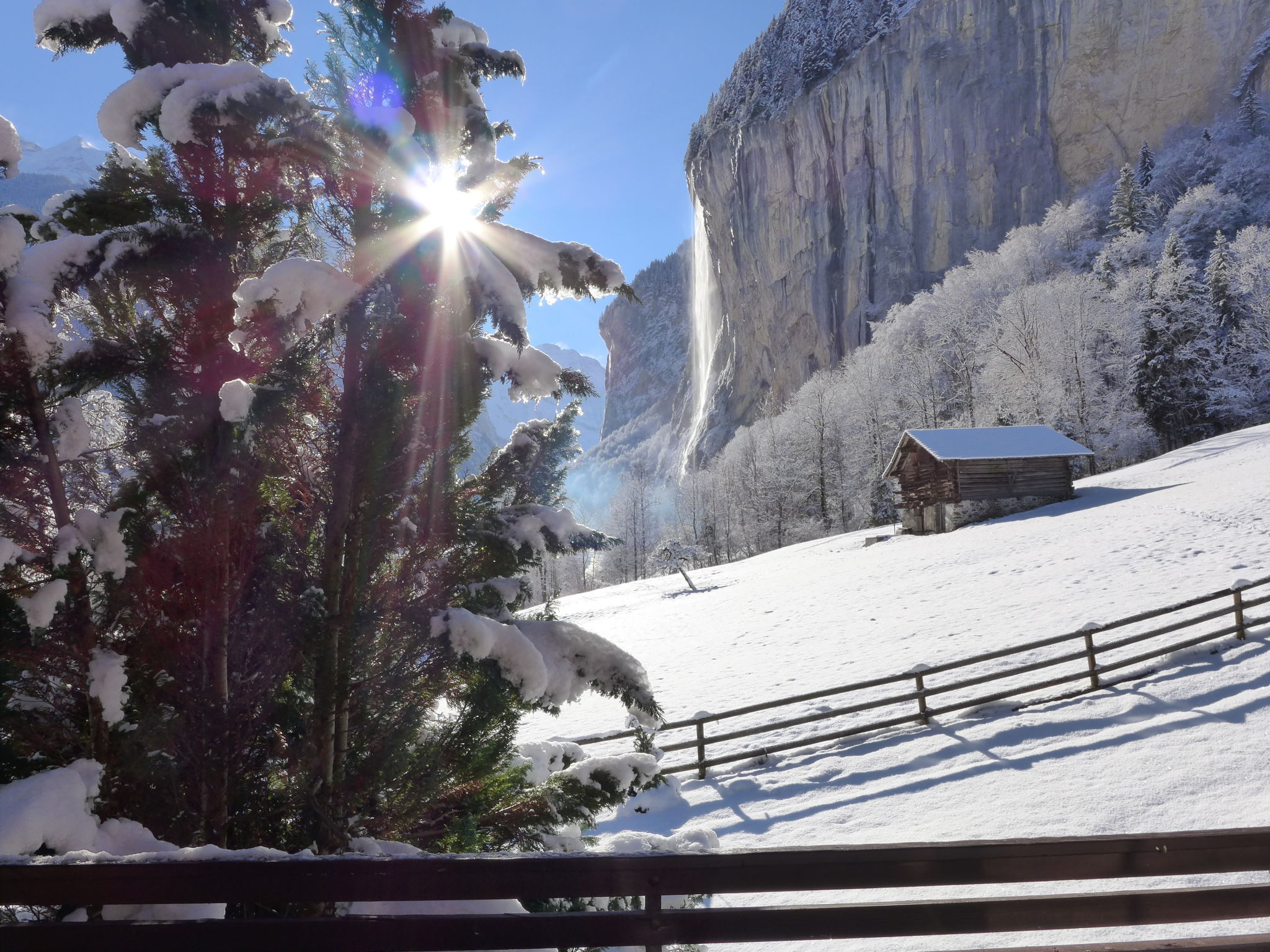 Foto 36 - Casa de 6 quartos em Lauterbrunnen com jardim e vista para a montanha