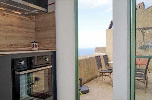 Foto 5 - Appartamento con 2 camere da letto a Sant'Antonino con terrazza e vista mare