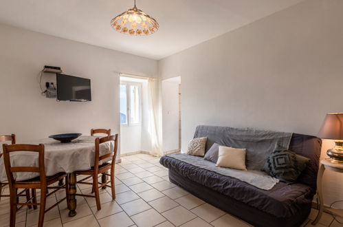 Foto 4 - Appartamento con 2 camere da letto a Sant'Antonino con terrazza e vista mare