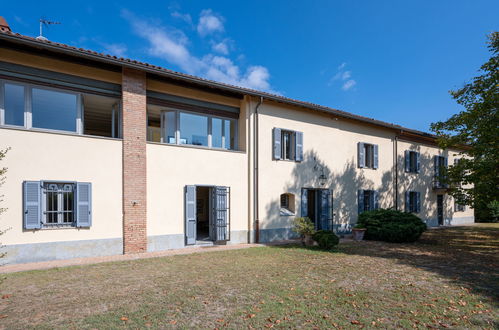 Photo 39 - Maison de 4 chambres à Tortona avec piscine privée et jardin