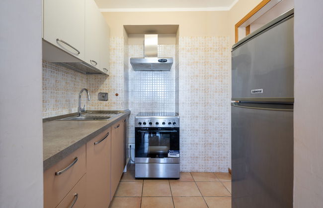 Apartamento de 2 quartos em Cossombrato com piscina e jardim - Foto 10