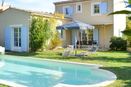 Foto 1 - Casa con 4 camere da letto a Saint-Saturnin-lès-Apt con piscina privata e giardino