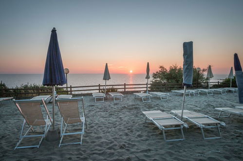 Foto 30 - Casa con 2 camere da letto a Livorno con piscina e giardino