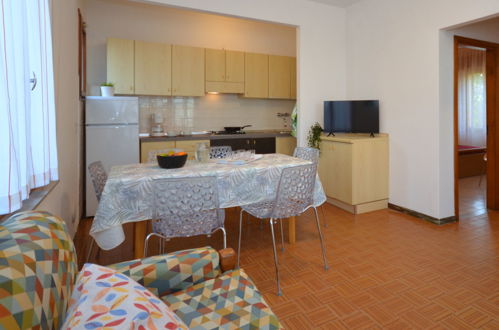 Photo 4 - Appartement de 2 chambres à Lignano Sabbiadoro avec vues à la mer