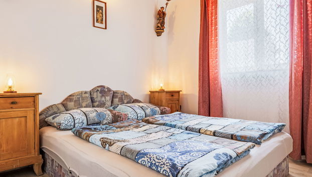 Casa de 3 quartos em Balatonőszöd com jardim e terraço - Foto 5