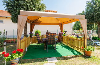 Foto 2 - Casa con 3 camere da letto a Balatonőszöd con giardino e terrazza