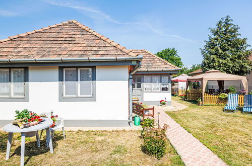 Foto 17 - Casa con 3 camere da letto a Balatonőszöd con giardino e terrazza