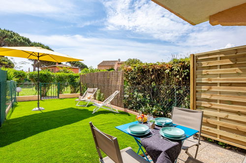 Photo 13 - 1 bedroom Apartment in Sainte-Maxime with garden and terrace