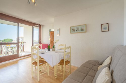 Foto 3 - Apartamento de 1 habitación en Vaux-sur-Mer con jardín y vistas al mar