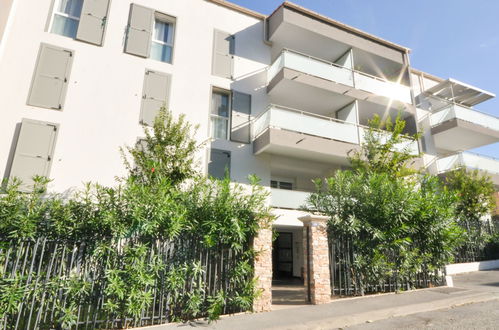 Photo 15 - Appartement de 2 chambres à Cavalaire-sur-Mer avec terrasse