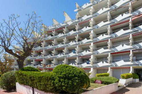 Photo 11 - Apartment in La Grande-Motte with swimming pool and sea view