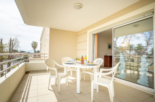 Photo 17 - 2 bedroom Apartment in Canet-en-Roussillon with terrace