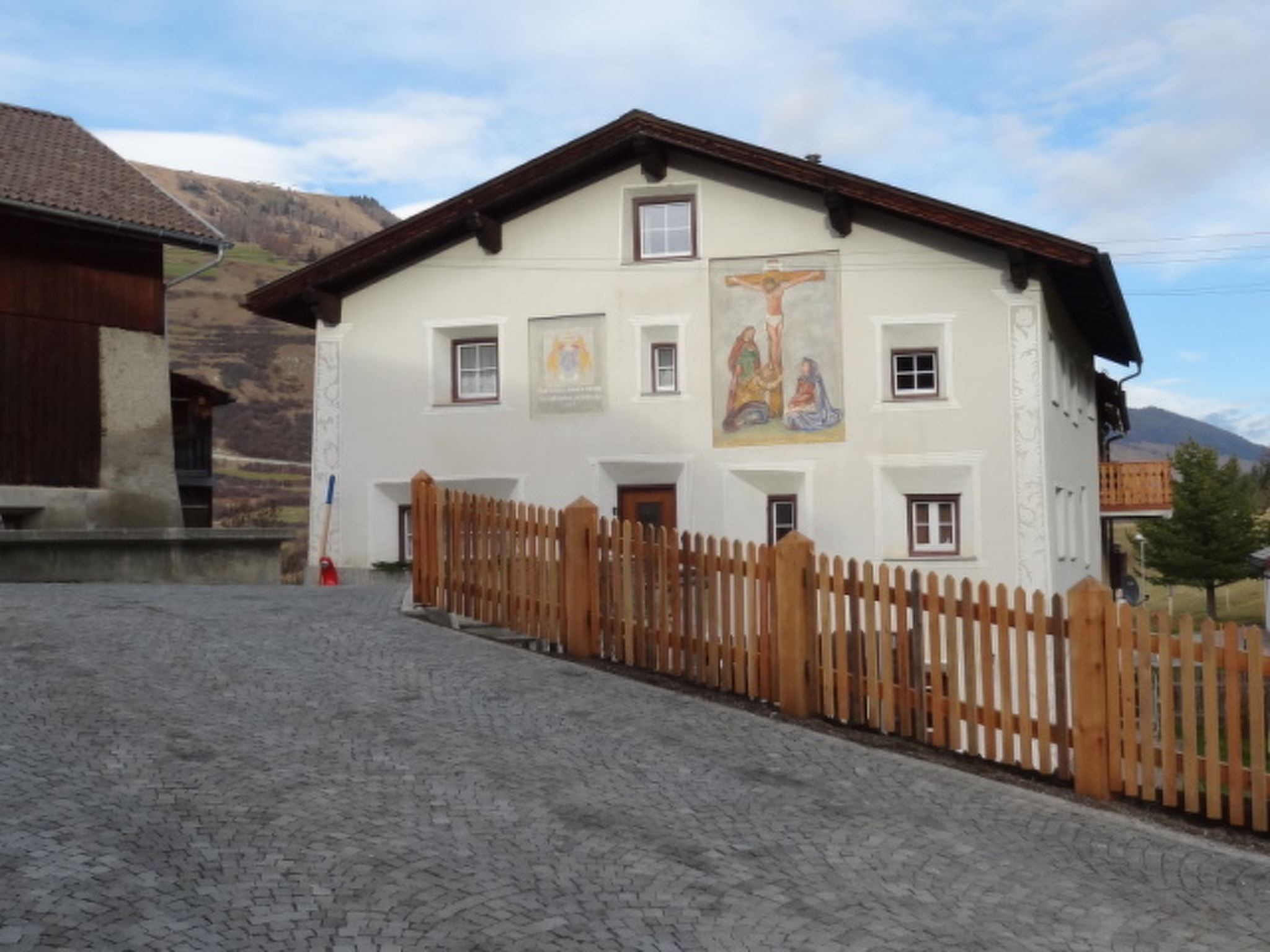 Foto 4 - Apartment mit 2 Schlafzimmern in Scuol mit blick auf die berge