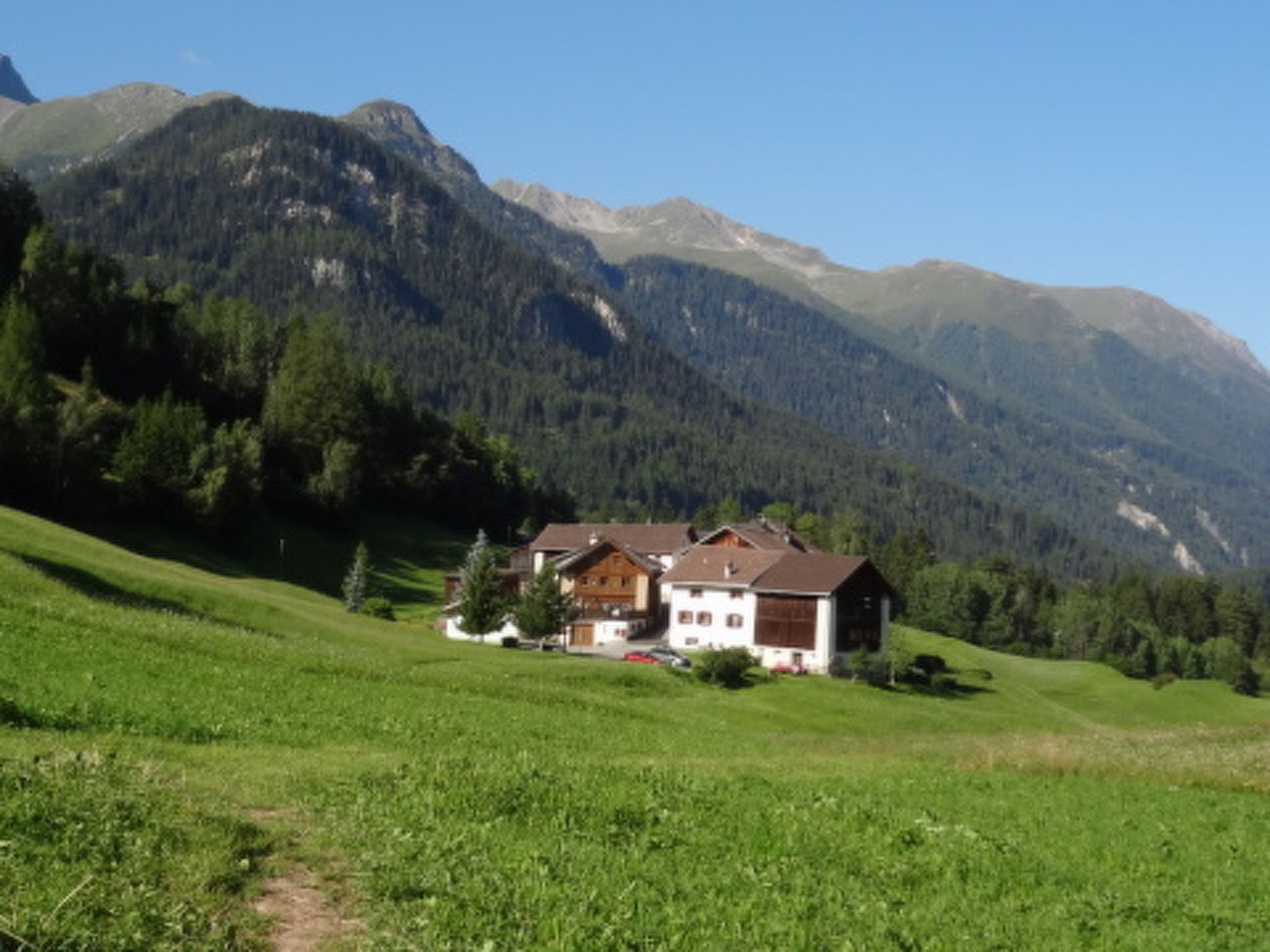 Foto 13 - Apartamento de 2 habitaciones en Scuol con vistas a la montaña