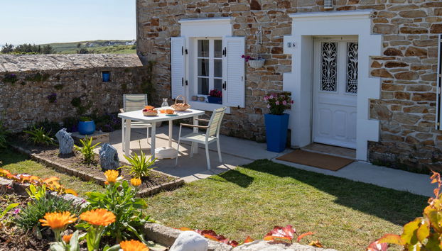 3 bedroom House in Plogoff with garden and terrace - Photo 3