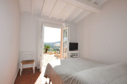 Photo 29 - 4 bedroom House in Cavalaire-sur-Mer with private pool and sea view