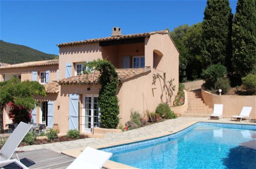Photo 1 - 4 bedroom House in Cavalaire-sur-Mer with private pool and sea view