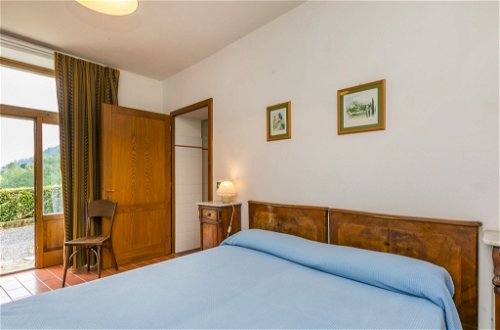 Foto 14 - Apartment mit 2 Schlafzimmern in Pescia mit schwimmbad und garten