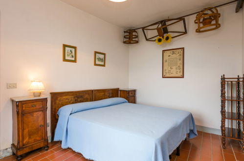 Foto 15 - Apartment mit 2 Schlafzimmern in Pescia mit schwimmbad und garten