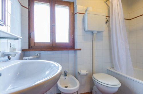 Foto 20 - Apartment mit 2 Schlafzimmern in Pescia mit schwimmbad und garten