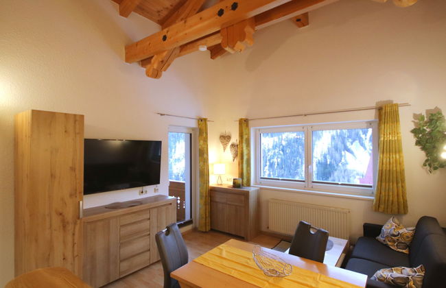 Appartement de 3 chambres à Spiss avec jardin - Photo 2