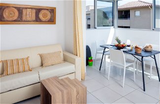 Foto 2 - Apartamento de 1 habitación en Santa-Lucia-di-Moriani con piscina y vistas al mar