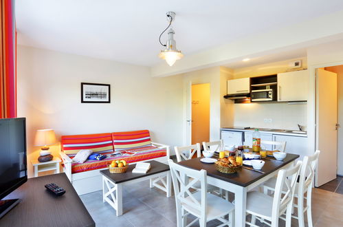 Photo 9 - 1 bedroom Apartment in Saint-Pol-de-Léon with swimming pool and garden