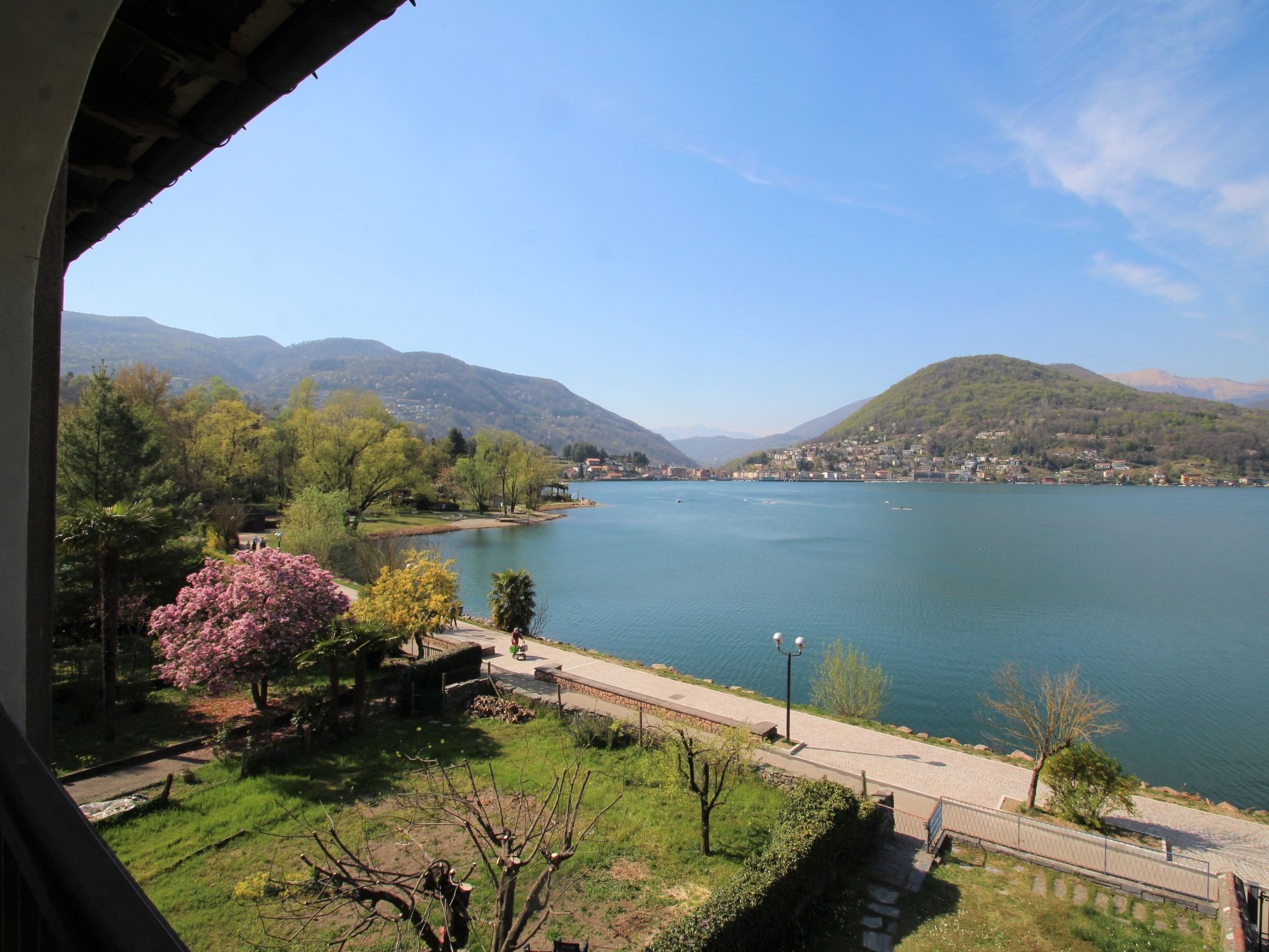 Photo 21 - 2 bedroom Apartment in Lavena Ponte Tresa with garden and mountain view