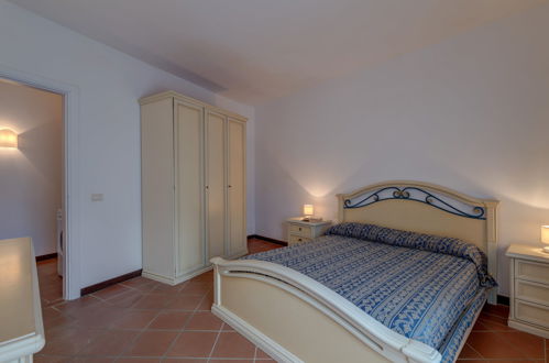 Foto 15 - Casa de 1 habitación en Stintino con jardín y vistas al mar