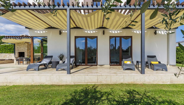 4 bedroom House in Sveti Petar u Šumi with private pool and garden - Photo 4