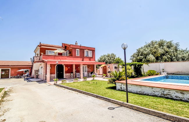 Apartamento de 2 quartos em Siracusa com piscina e jardim - Foto 1